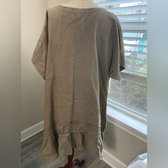 B. Hadikusumo 100% Linen Top One Size Fits All - Picture 6 of 15